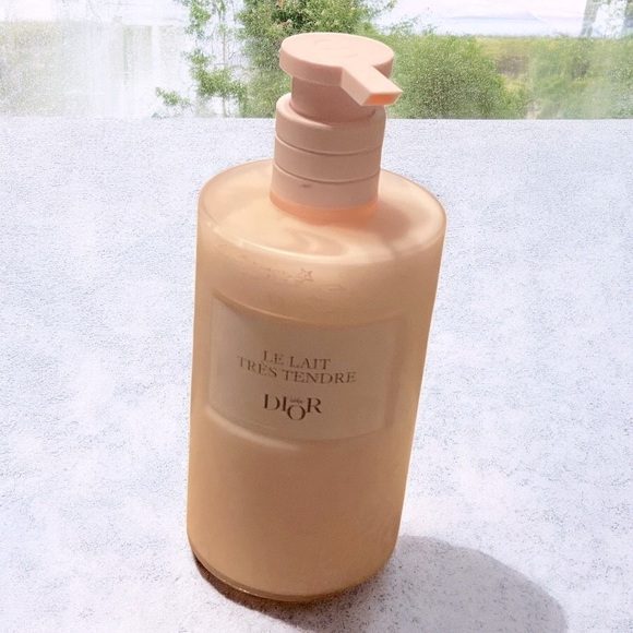 Baby Dior Le Lait Très Tendre Hydrating Milk 350 ml. - Picture 1 of 2